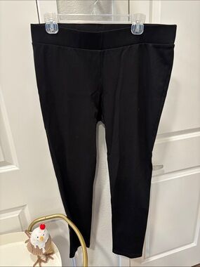 EUC CAbi Black Ponte Stretch Leggings